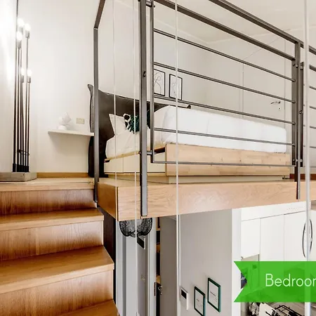 Centro Vicolo Fiori - Modern Split-Level Apartment * Μιλάνο