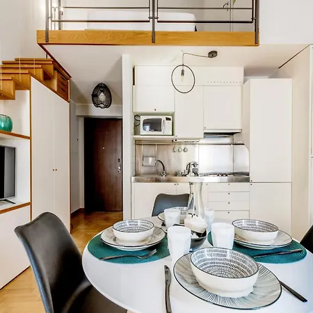 Centro Vicolo Fiori - Modern Split-Level Apartment
